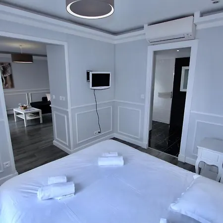 Luxury Hotel apartamentowy 2*