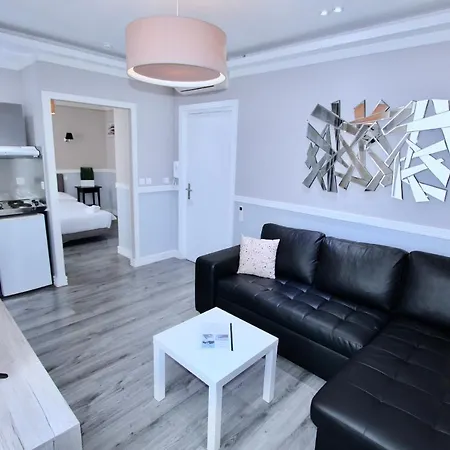 Hotel apartamentowy Luxury Cannes