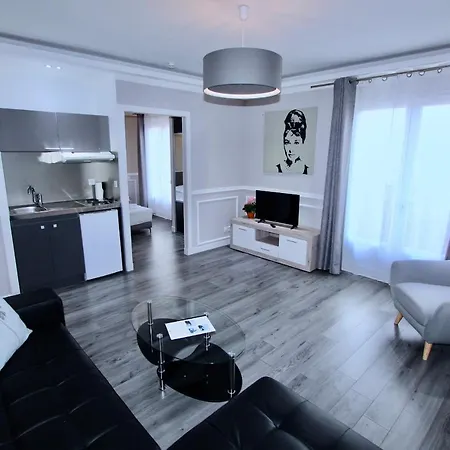 Luxury 2*