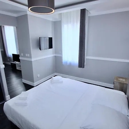 Luxury 2*